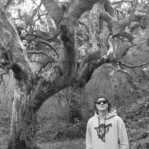 Meet your Posher, Levi